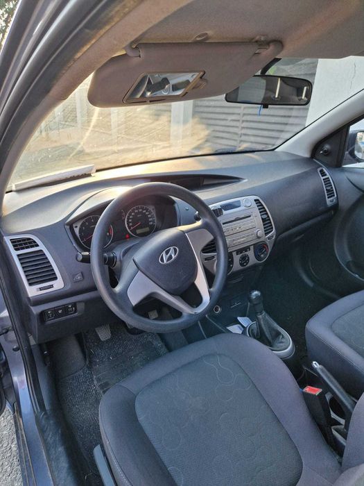 VAND HYUNDAI I 20 , 2009