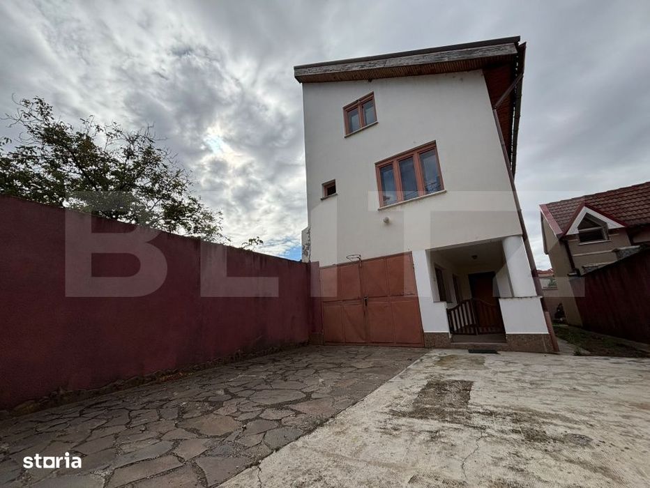 Casa individuala de vanzare in Rogerius