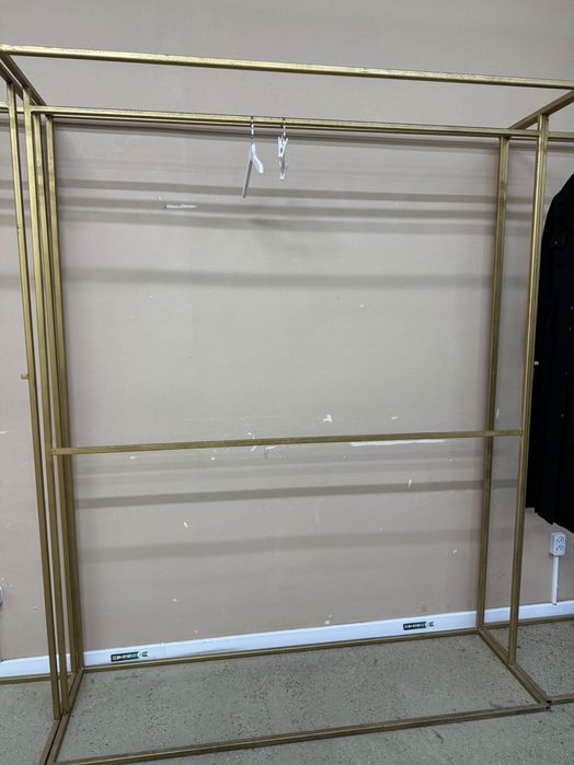 Стеллаж для бутик