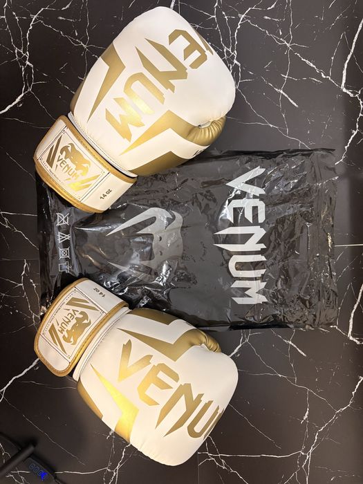 Mănuși Box Venum 14 OZ White Gold – NOI, Kickbox/MMA/Box