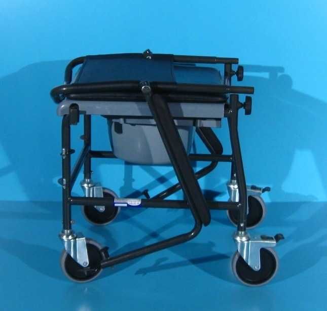 Scaun cu WC (toaleta) Invacare - fara suporti picioare