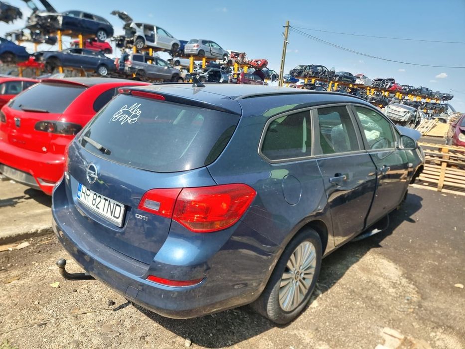 Broasca usa portiera dreapta fata Opel Astra J [2009 - 2012] 1.7 cdti