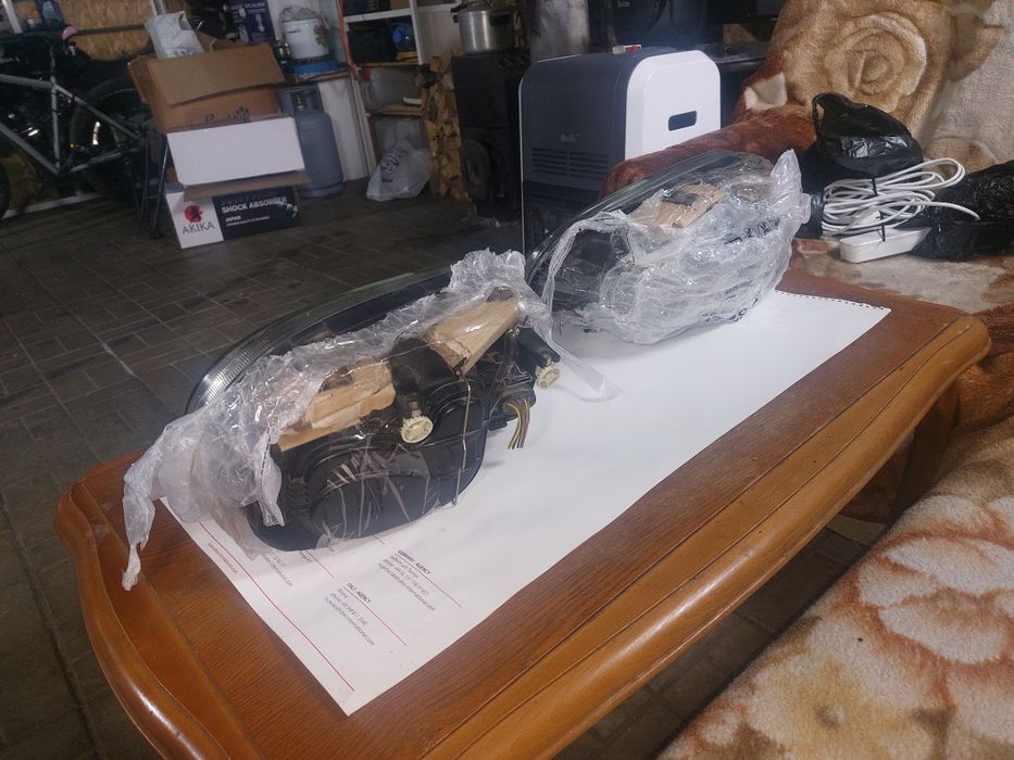 Фары Фольсваген Гольф 4