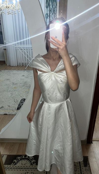Нарядное платье.