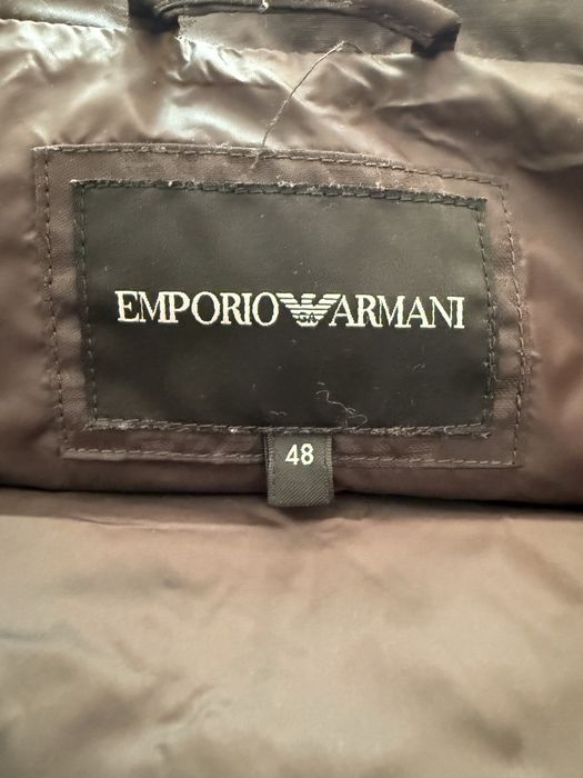 Geaca iarna Emporio Armani marimea M 48