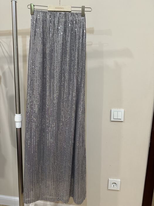 Продам платья и юбки