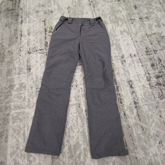 Продам костюм размер 42