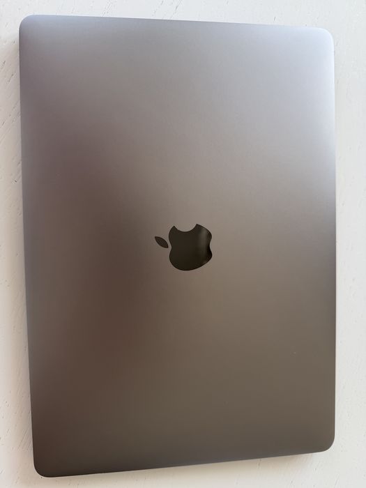MacBook Pro 13” - Intel Core i5 3.1 GHz - 16 GB RAM - 1 TB SSD - Отлично състояние