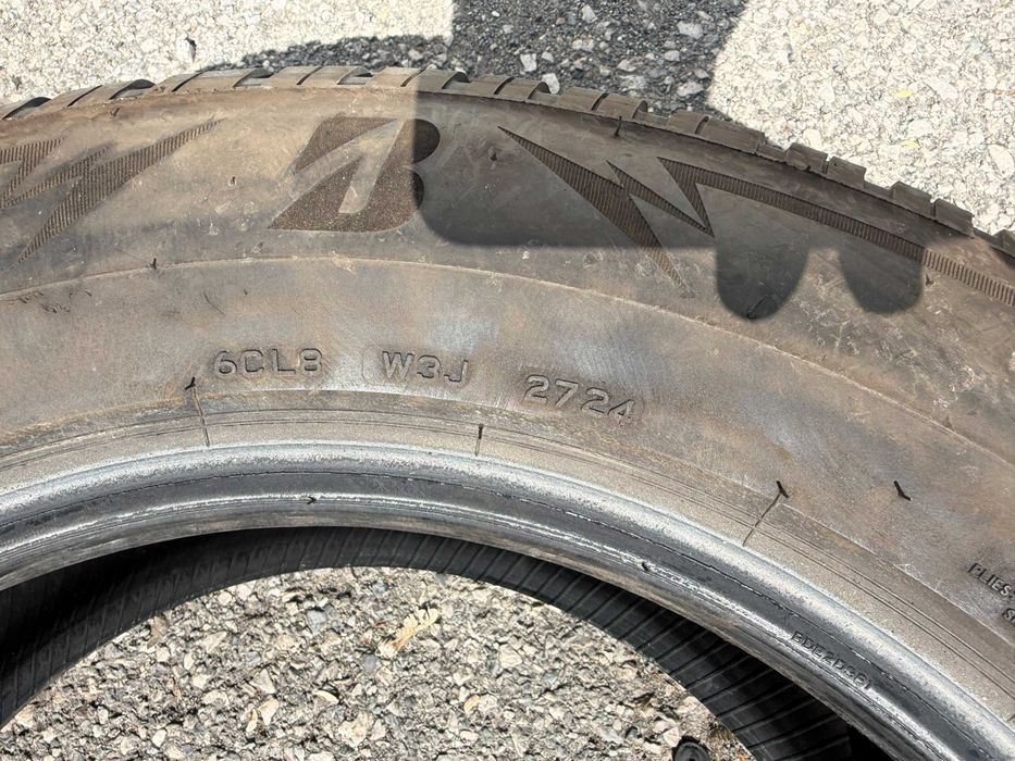 ЗИМНИ гуми BRIDGESTONE 235/65/17 с ДОТ 27/2024г.
