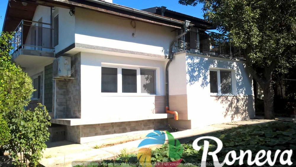 Продава се Етаж от къща в Варна, Бриз - 225 кв.м за 7 €/кв.м - Снимка #2