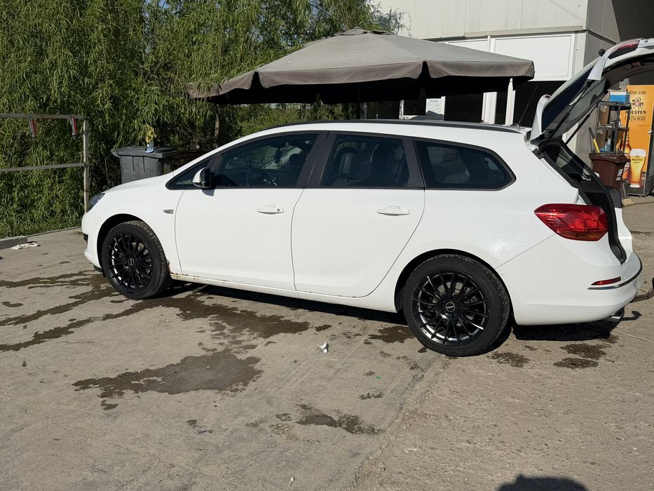 Vand Opel Astra J