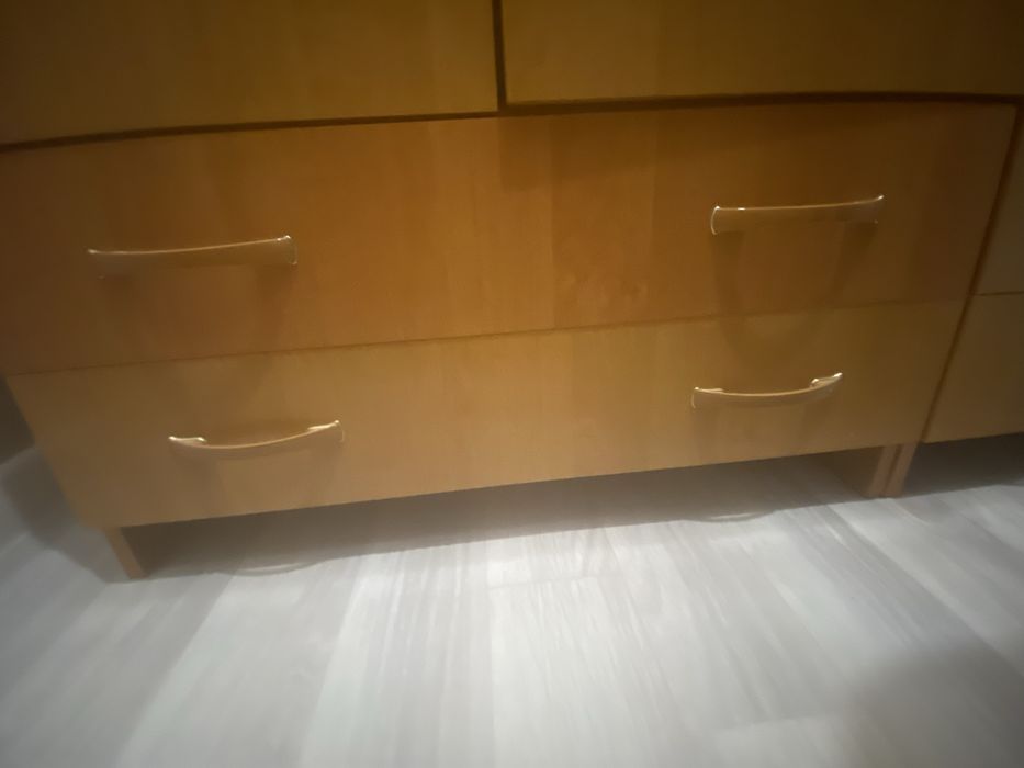 Продам шкаф 15000тг