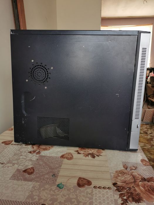 Настолен Компютър