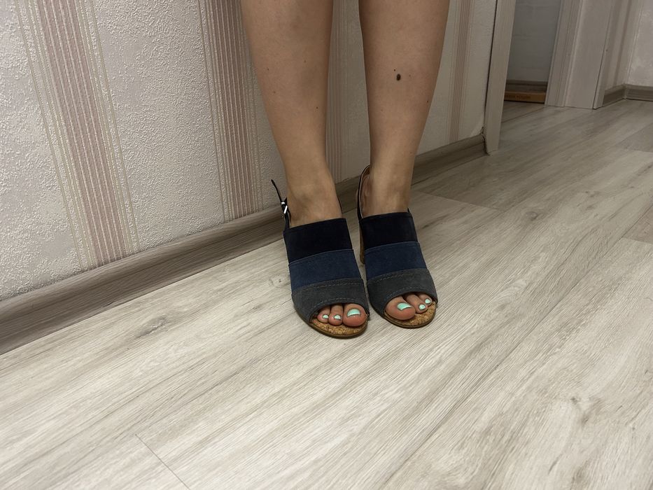 Босоножки замша