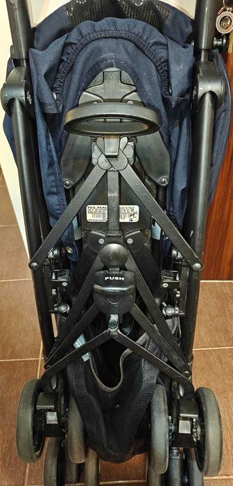 Cărucior copii pliabil tip umbrela Peg Perego