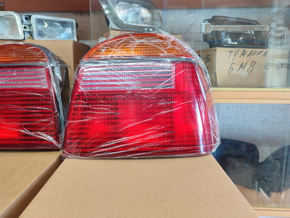 Продам задний стопы фары гольф 3