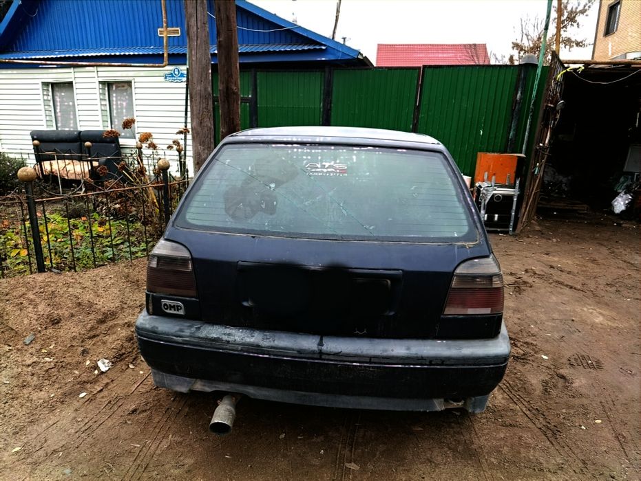 Продам гольф 3 1.8