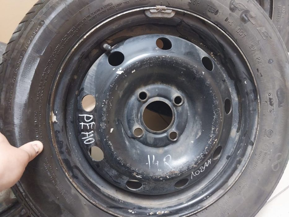 Шины продам R14  185/65 с дисками