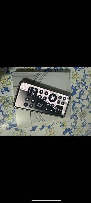 Продаю Nothing Phone 1