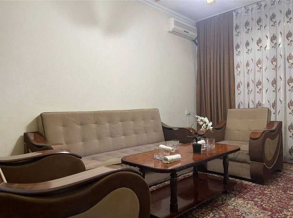 Квартира продаётся Метро Чиланзар 16 квартал 1в2/1/4 меб тех