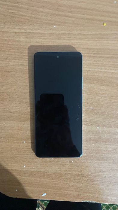 Продаю телефон Oscal