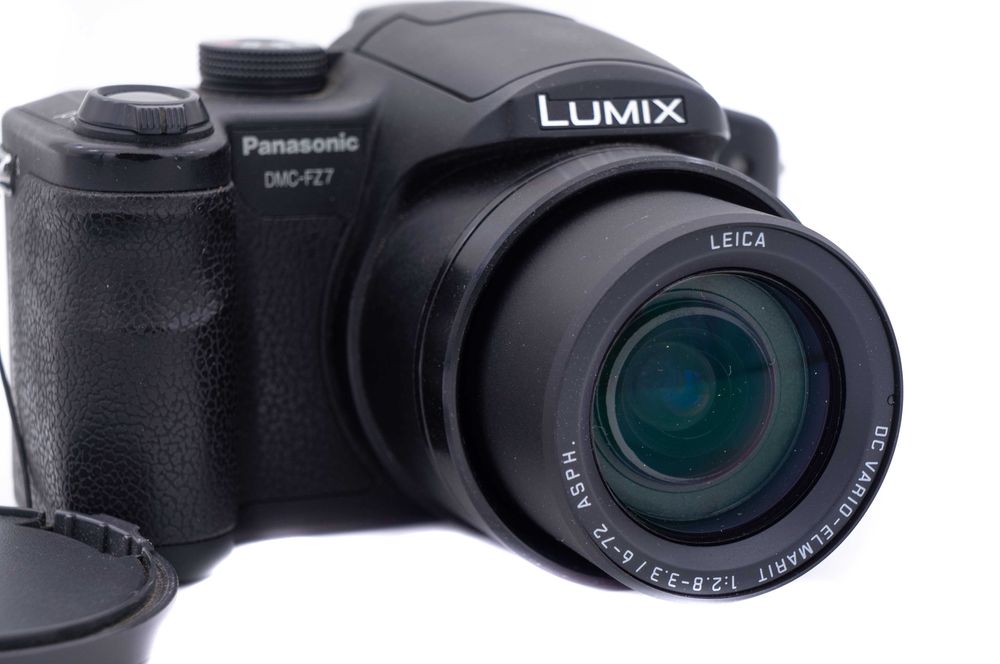 Aparat foto digital Lumix FZ7 12x zoom 6 megapixeli, ca nou