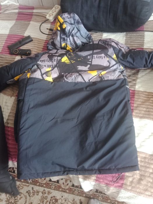 Продам куртку зимнюю