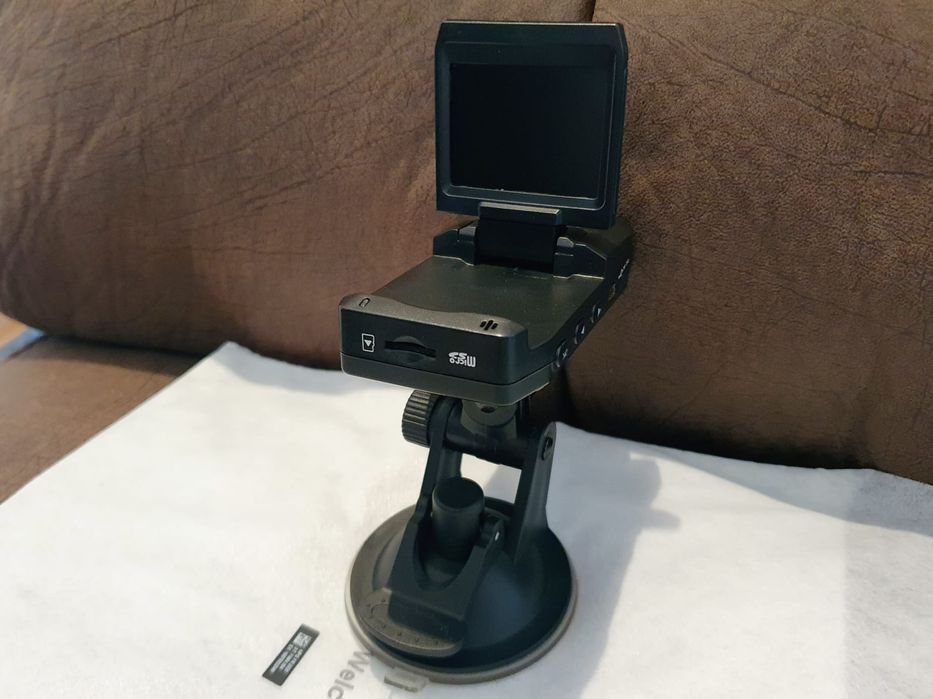 Видеорегистратор - Камера за кола !
---
В комплект с оригинално зарядн