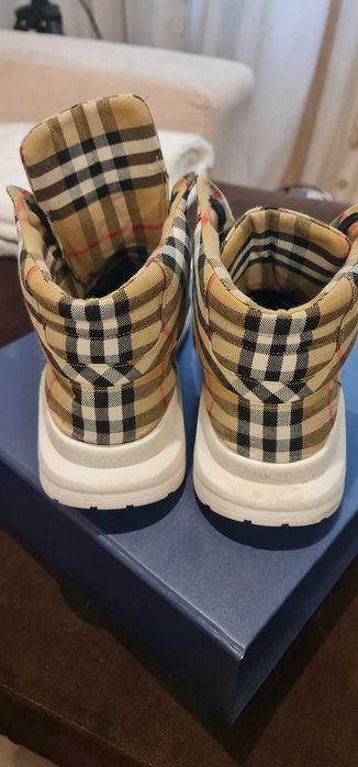 Vand ghete inalte barbati Burberry 43