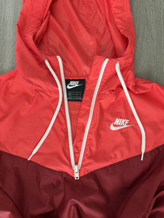 Дамски екип Nike размер XS Оригинални Нови