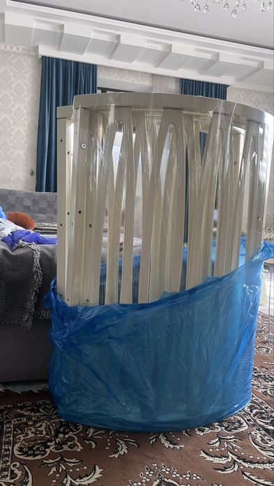 Продам детский Манеж кроватку, овальный