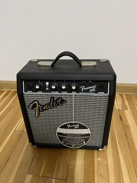 Комплект китара, кубе и аксесоари