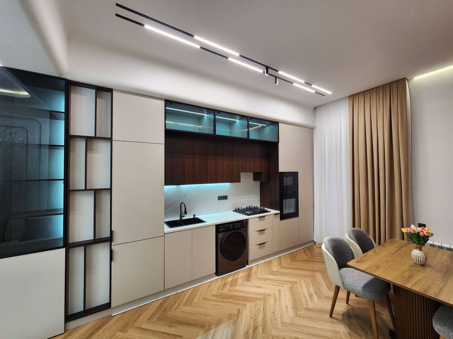 2/1/9 Parkent Avenue  50m²