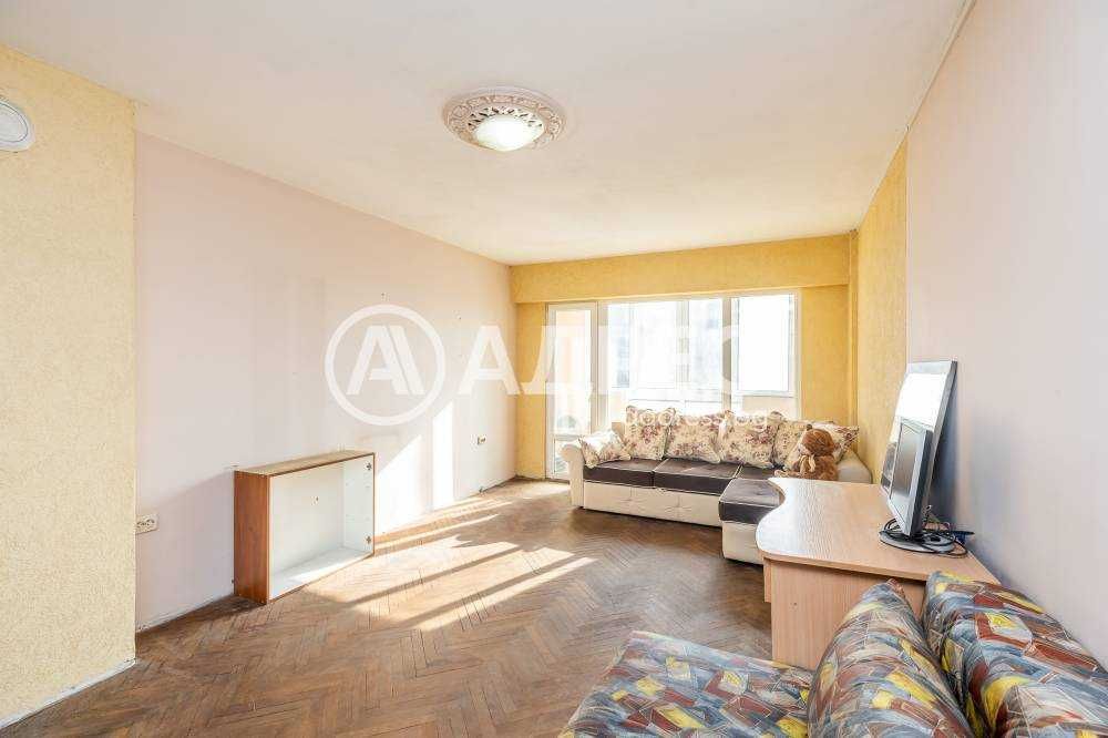 Продава се Тристаен апартамент в Варна, Цветен квартал - 61 кв.м за 1330 €/кв.м - Снимка #4
