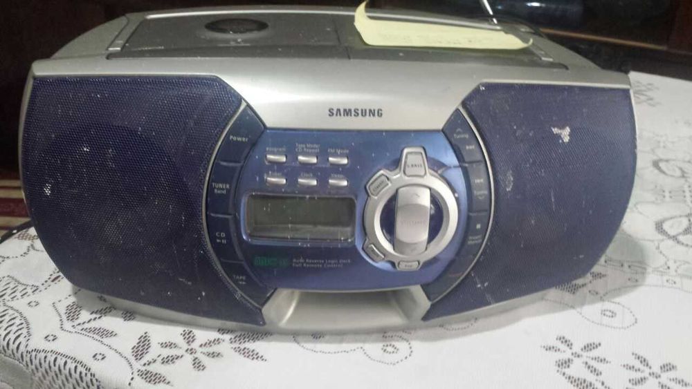 Продается радиомагнитофон Самсунг