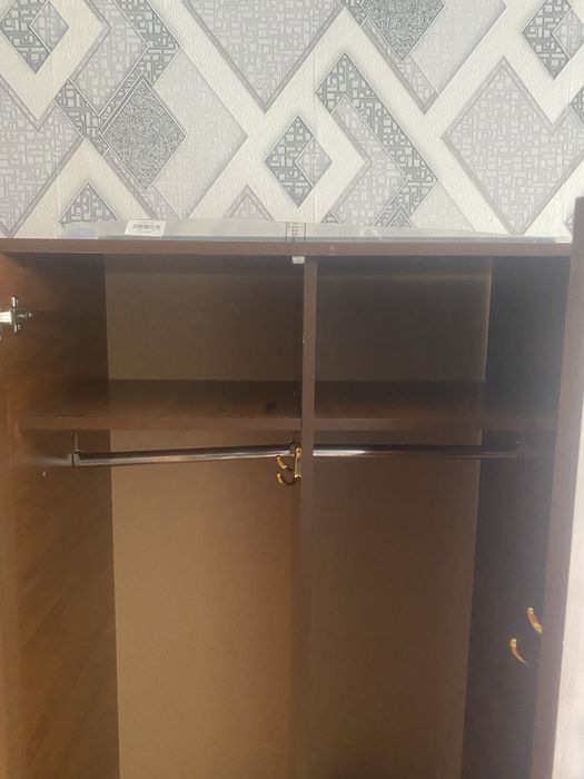 Продам шкаф, торг уместен