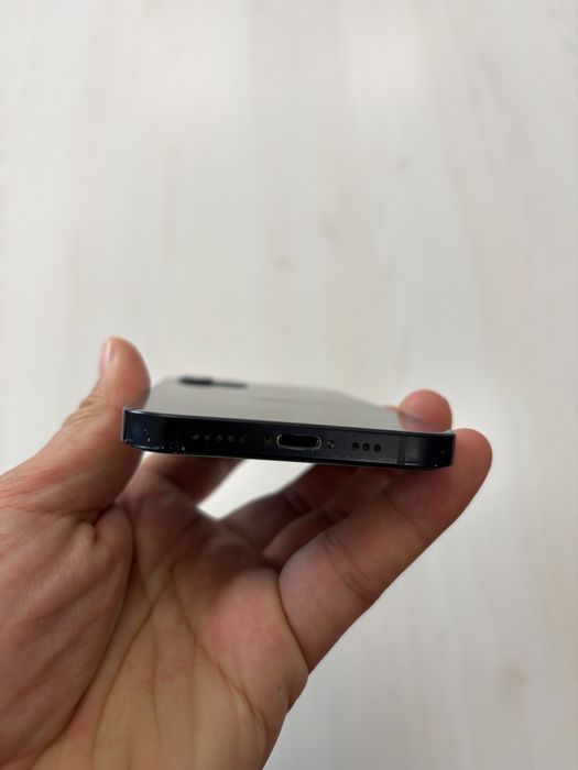 Iphone 12, от первого владельца