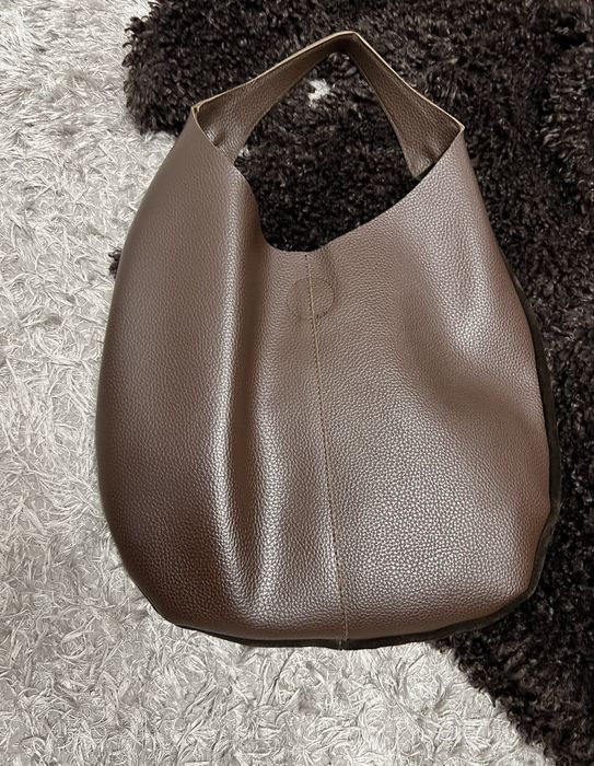 Дамска чанта от естествен велур