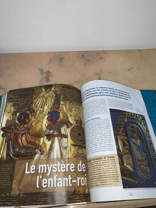 Figurine si sculpturi cu tenta Egipteana