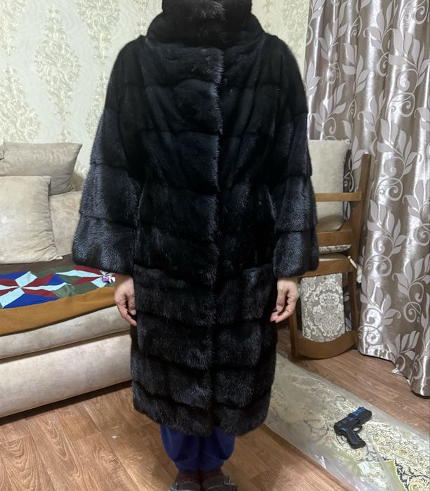 Продам норковую шубу