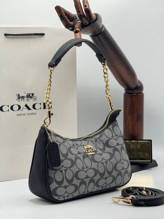 Geanta Coach noua !!! Dimensiuni 23/14 !!!