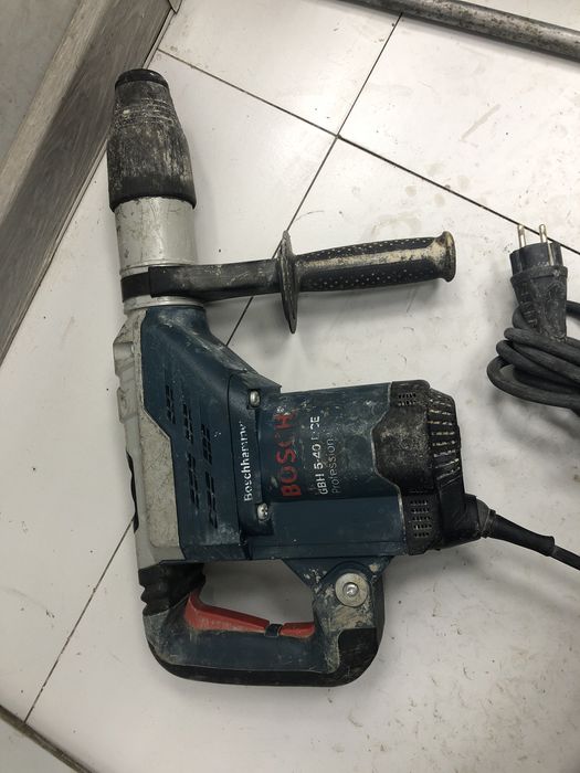 Перфоратор Bosch GBH 5-40DCE (p25)