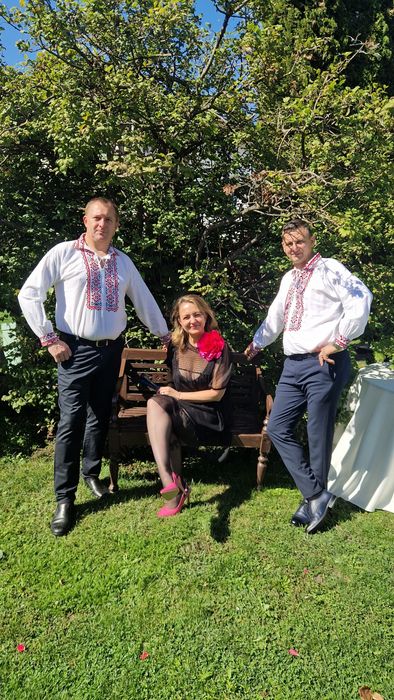 Formatie pentru nuntă - botez - obiceiuri