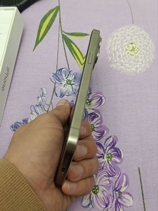 Ayfon 15pro max sotiladi