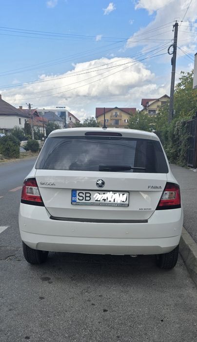 SKODA Fabia 2018 — imagine 4