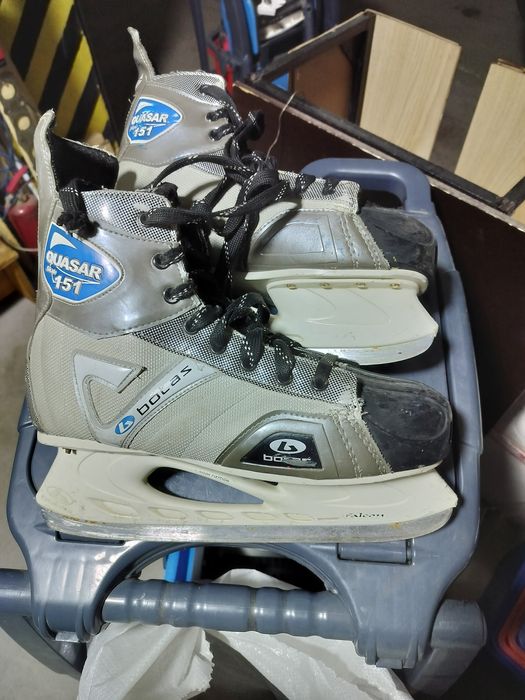 Коньки хоккейные