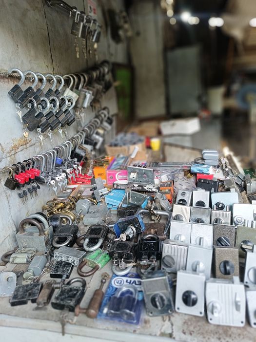 Remont zamkov Мастер по замкам вскрытие сейфы установка ремонт замков