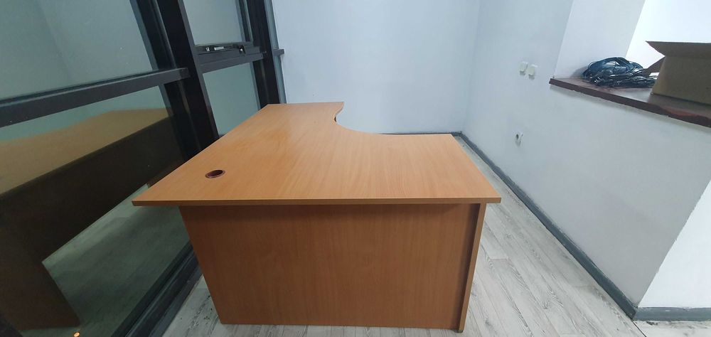 Продам офисные столы