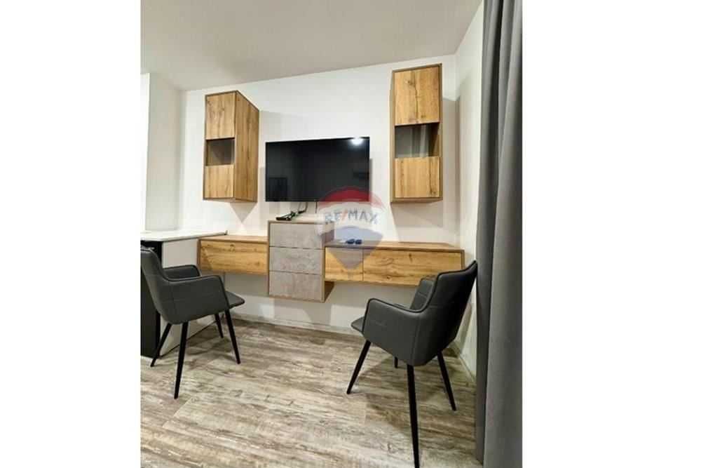 Продава се Многостаен апартамент в Варна, ВИНС - 125 кв.м за 2400 €/кв.м - Снимка #3