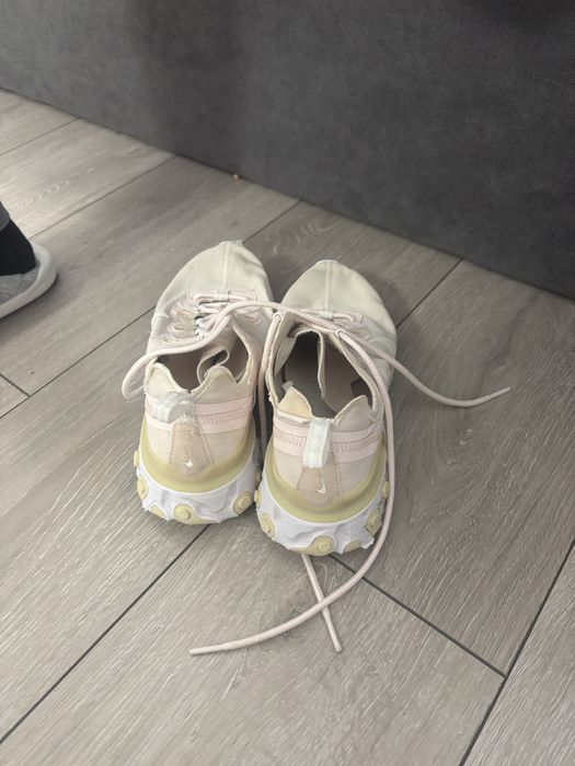 Маратонки Nike React